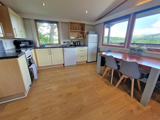 Kitchen/Dining Area