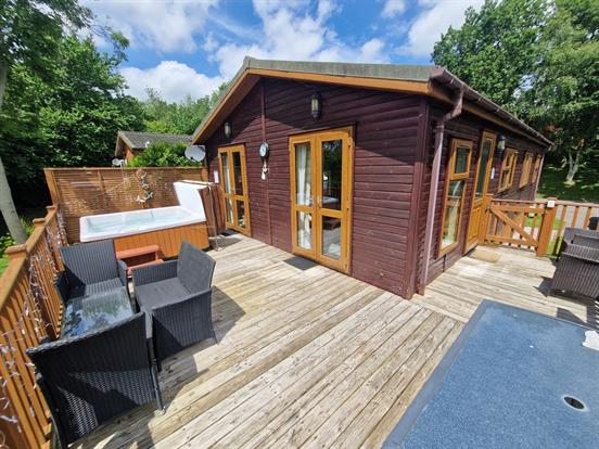 Sun Deck & Hot Tub