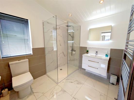 Ensuite Shower Room