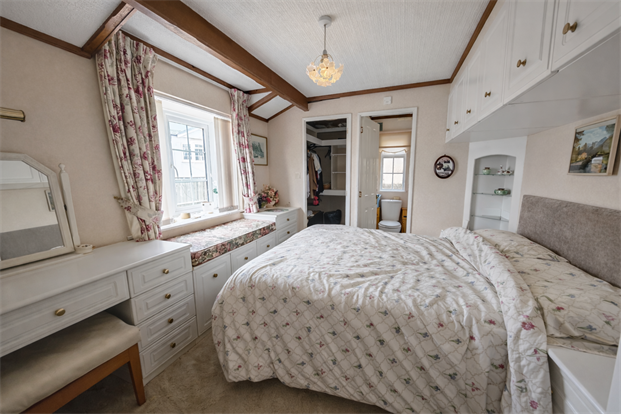 Master Bedrom