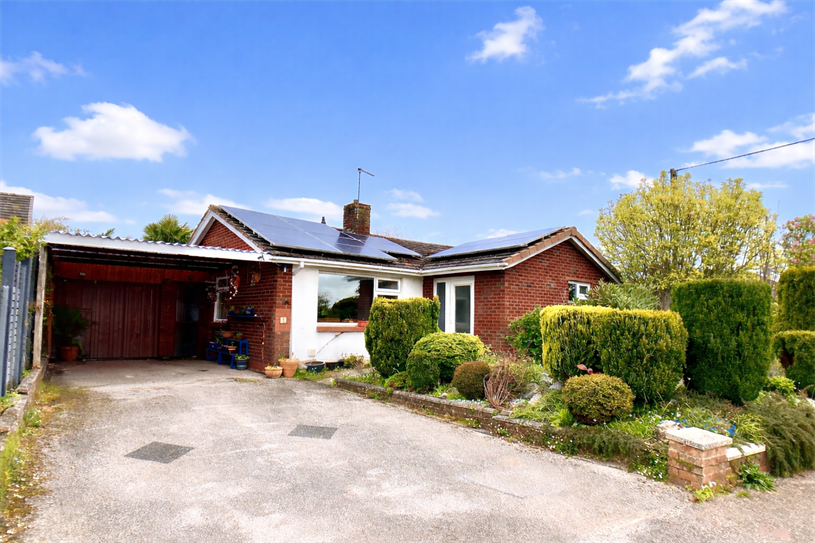 Courtenay Close, Starcross, Exeter