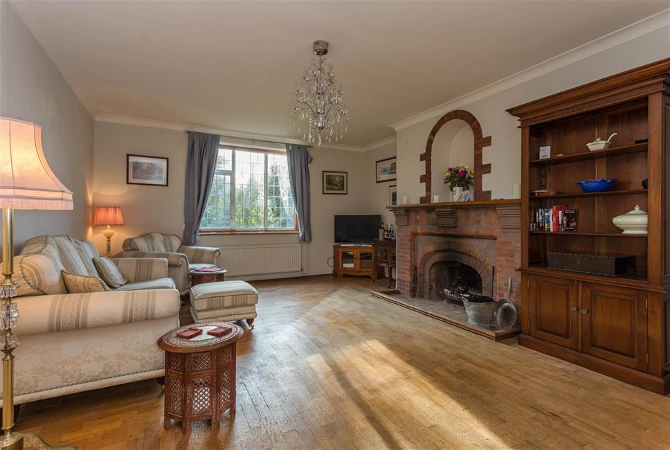 Detached House for sale in Rectory Avenue, High HP13 6HN Ford