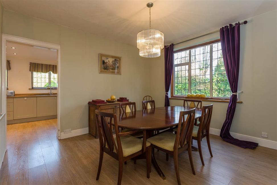 Detached House for sale in Rectory Avenue, High HP13 6HN Ford