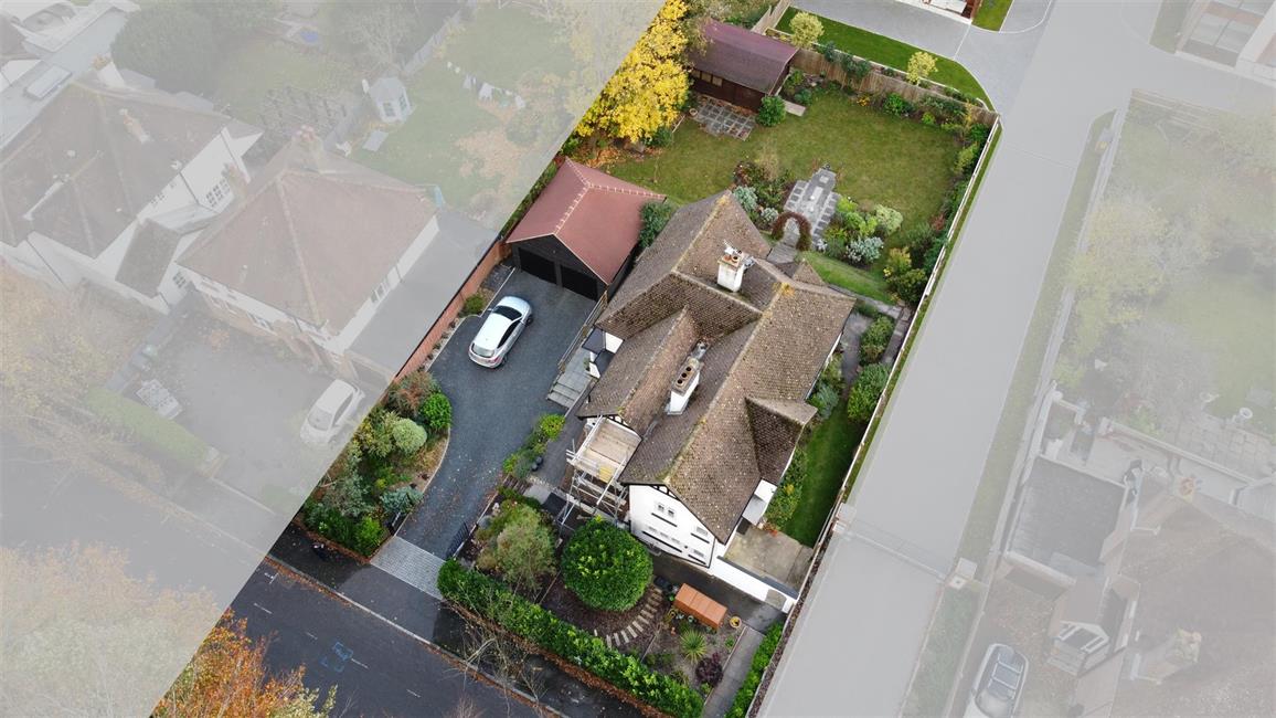 Detached House for sale in Rectory Avenue, High HP13 6HW Ford