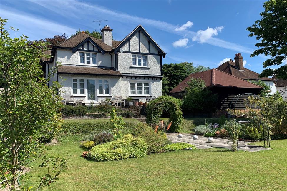 Detached House for sale in Rectory Avenue, High HP13 6HW Ford