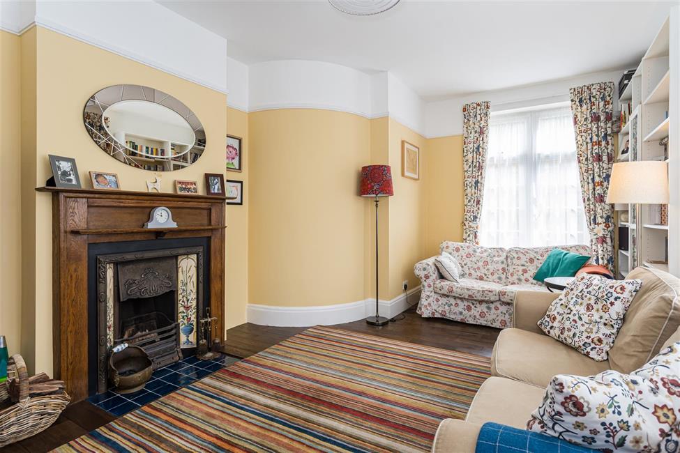 Detached House for sale in Hampden Road, High HP13 6SX Ford