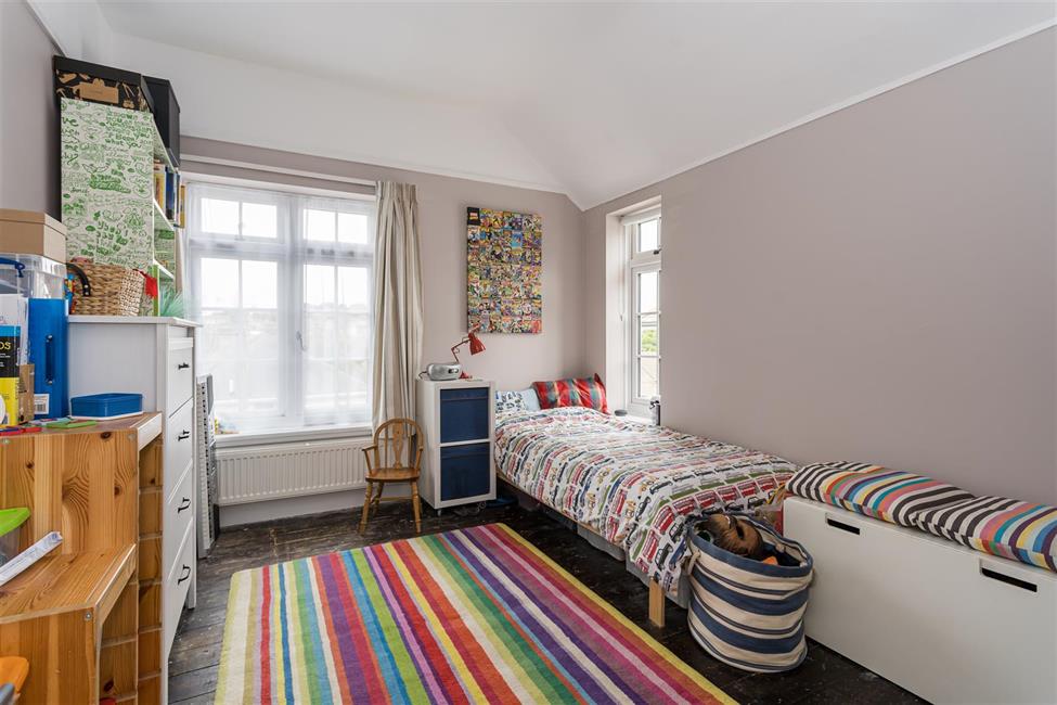 Detached House for sale in Hampden Road, High HP13 6SX Ford