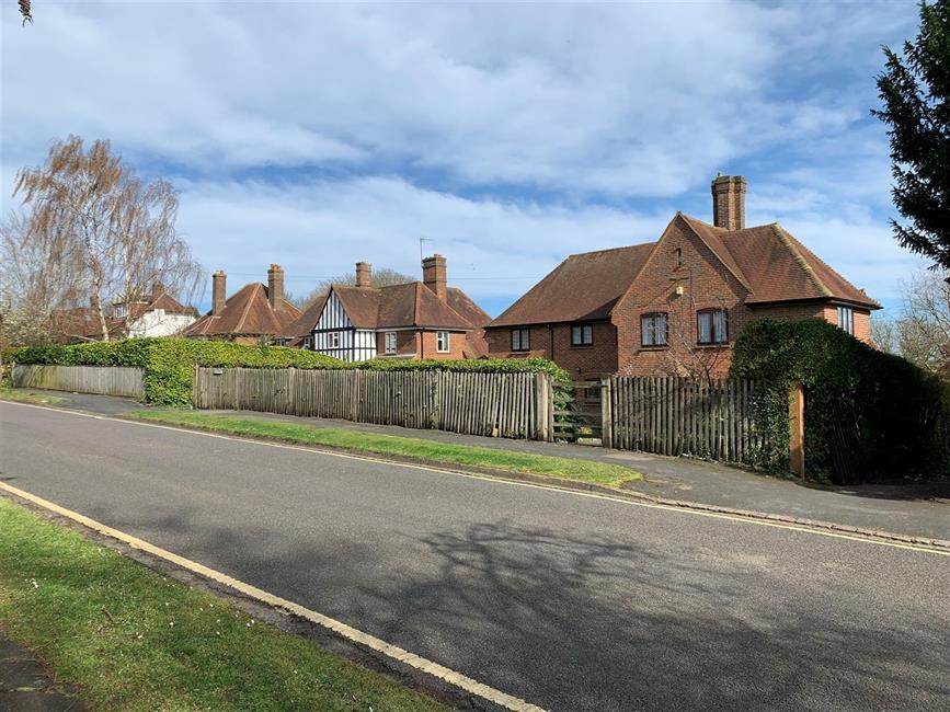 Detached House for sale in Pretoria Road, High HP13 6QW Ford