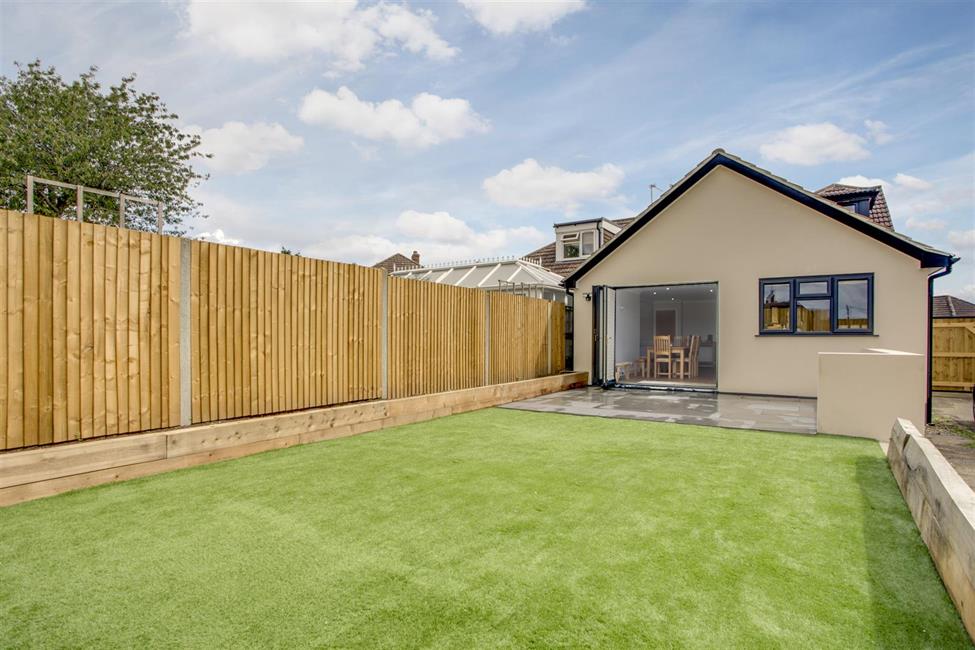 SemiDetached House for sale in Wood Lane Close, Flackwell Heath HP10