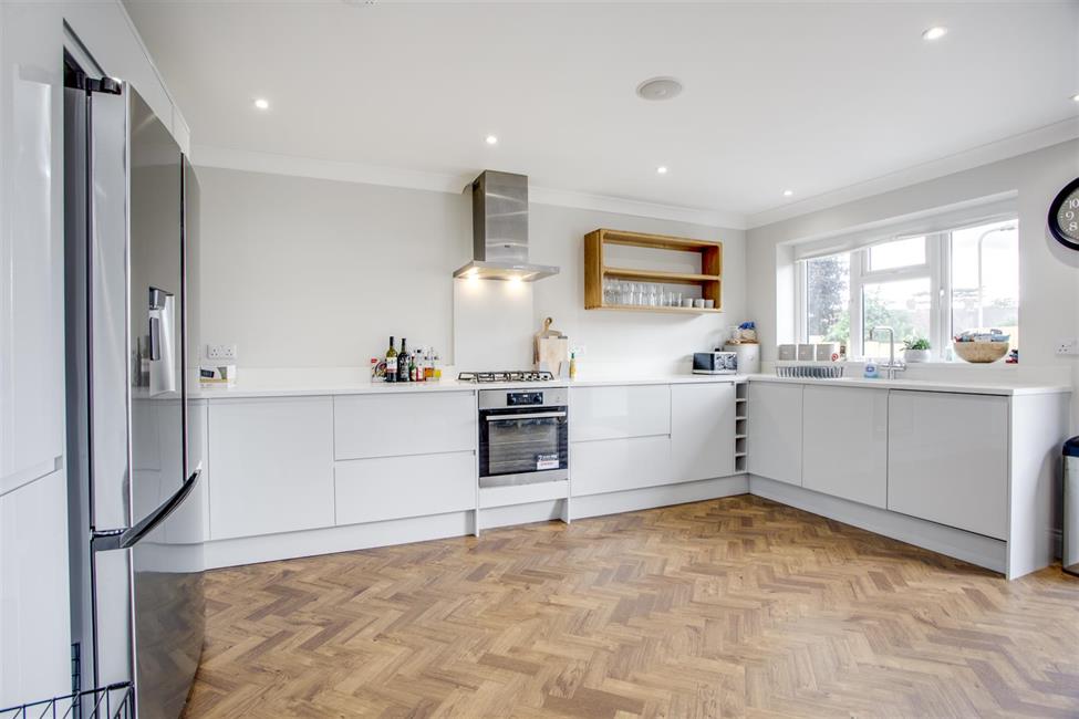 SemiDetached House for sale in Wood Lane Close, Flackwell Heath HP10