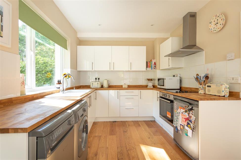 SemiDetached House for sale in Herbert Road, High HP13 7HL