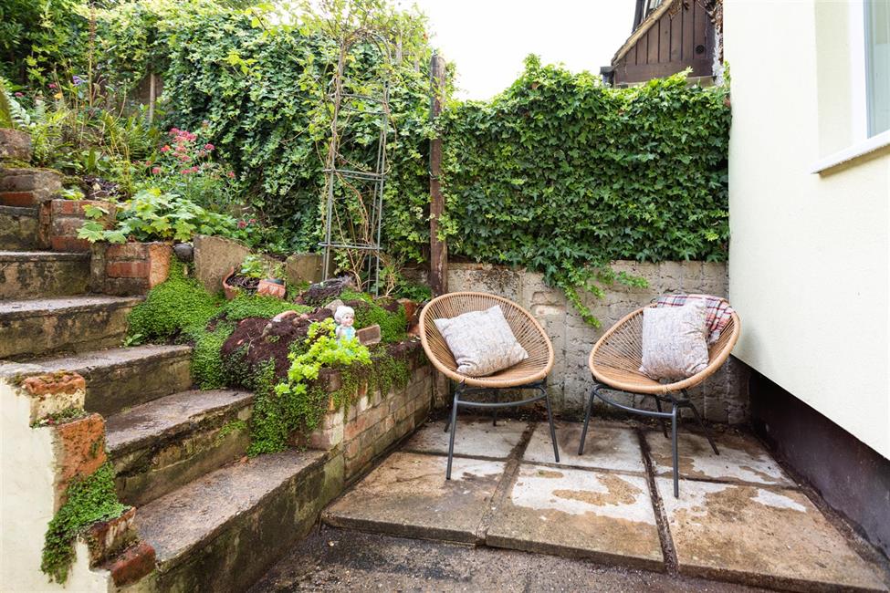 SemiDetached House for sale in Herbert Road, High HP13 7HL