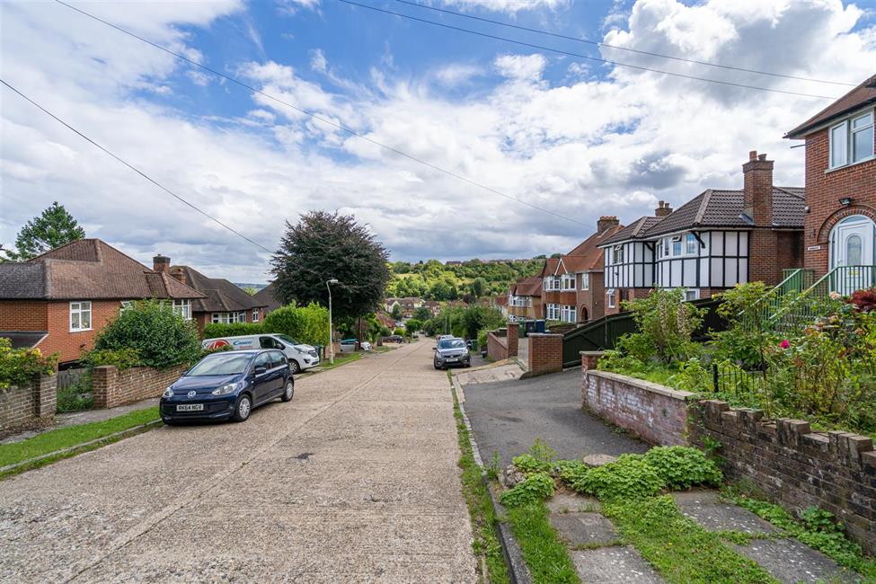 SemiDetached House for sale in Colville Road, High HP11 2SX Ford & Partners