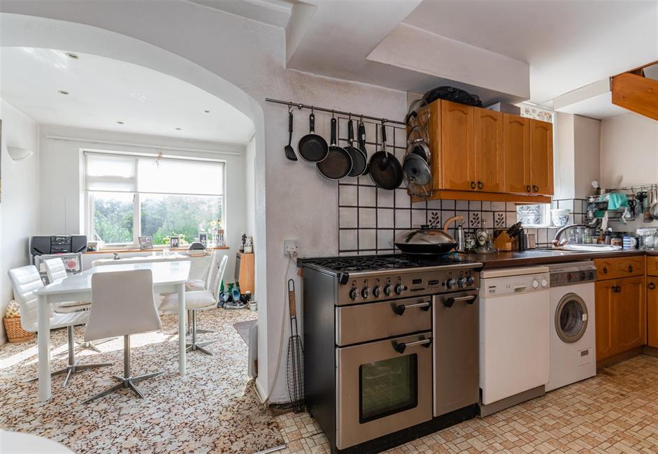 SemiDetached House for sale in Beechtree Avenue, Marlow Bottom SL7 3NH