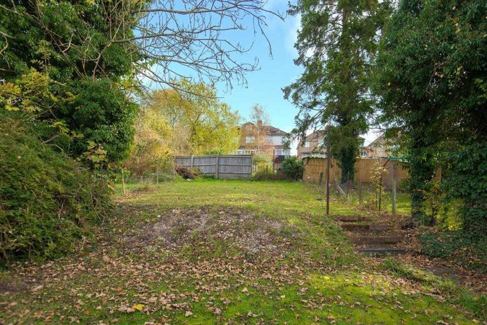 SemiDetached House to let in Hughenden Road, High HP13 5PD