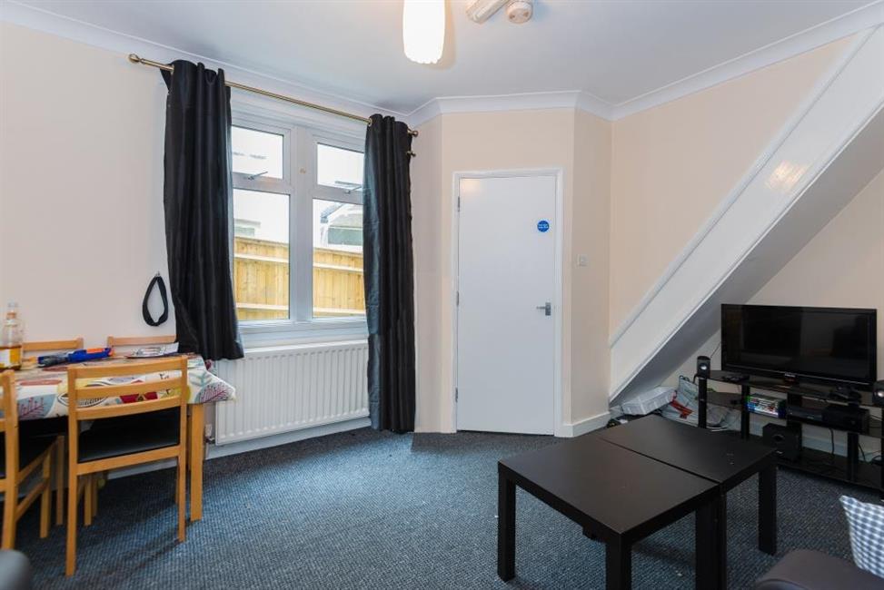 SemiDetached House to let in Hughenden Road, High HP13 5PD