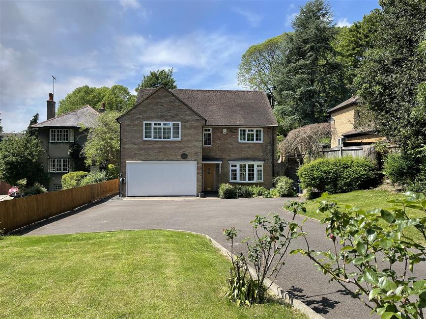 Detached House for sale in Amersham Hill, High No Onward