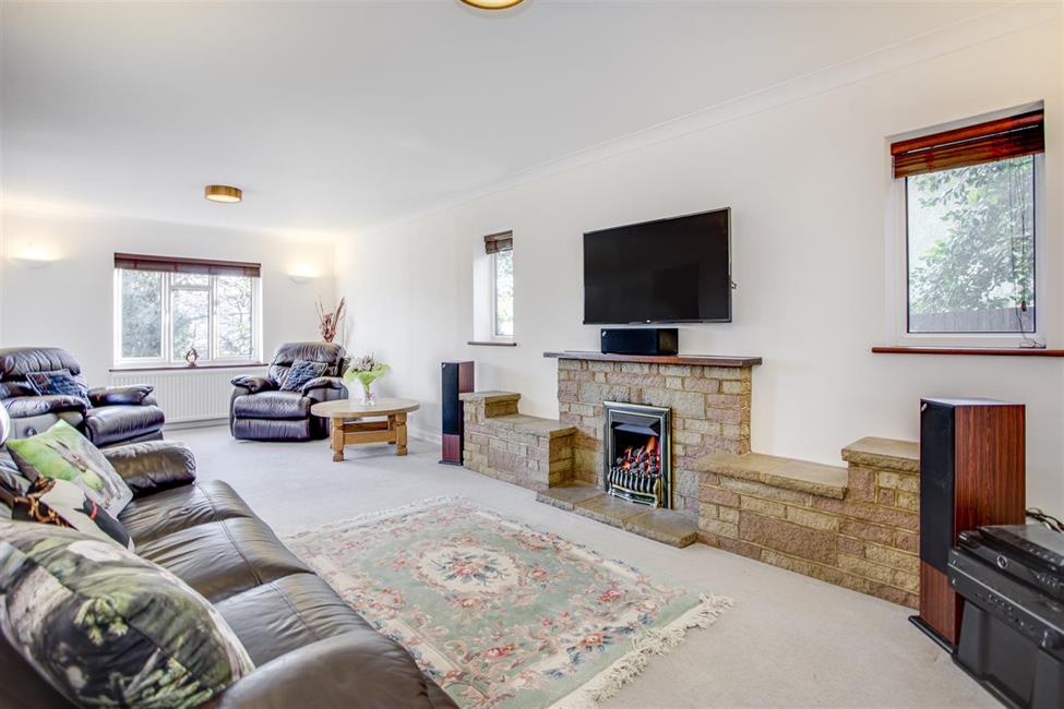 Detached House for sale in Lucas Road, High HP13 6HP Ford