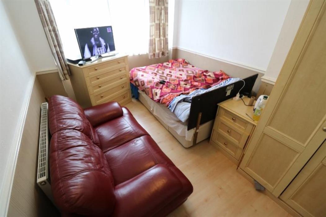 SemiDetached House for sale in Sandringham Road, Great Barr, B42 B42