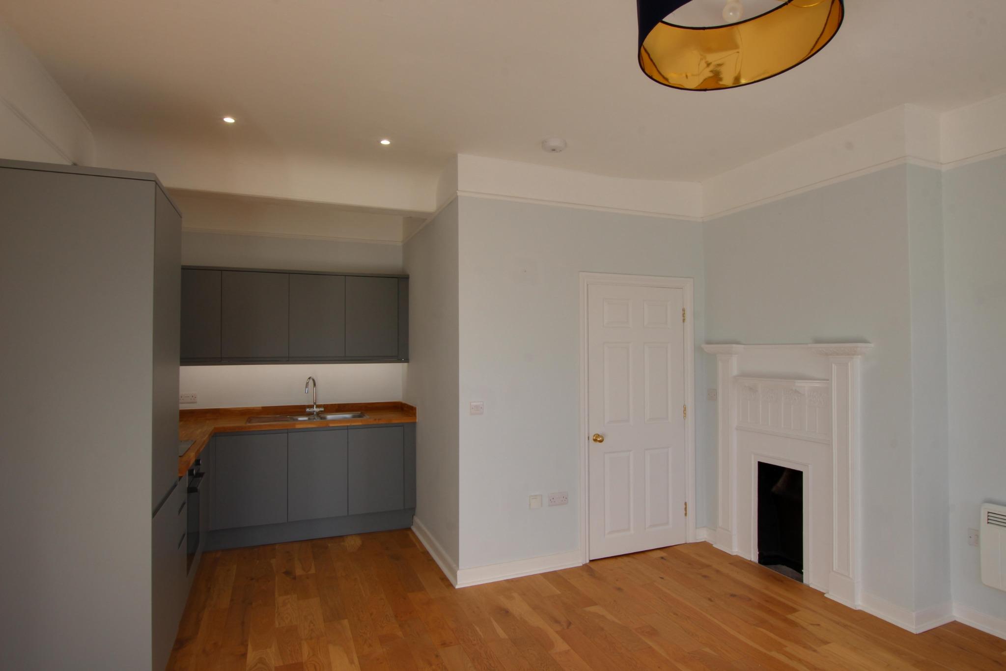 bartons road - havant - unfurnished