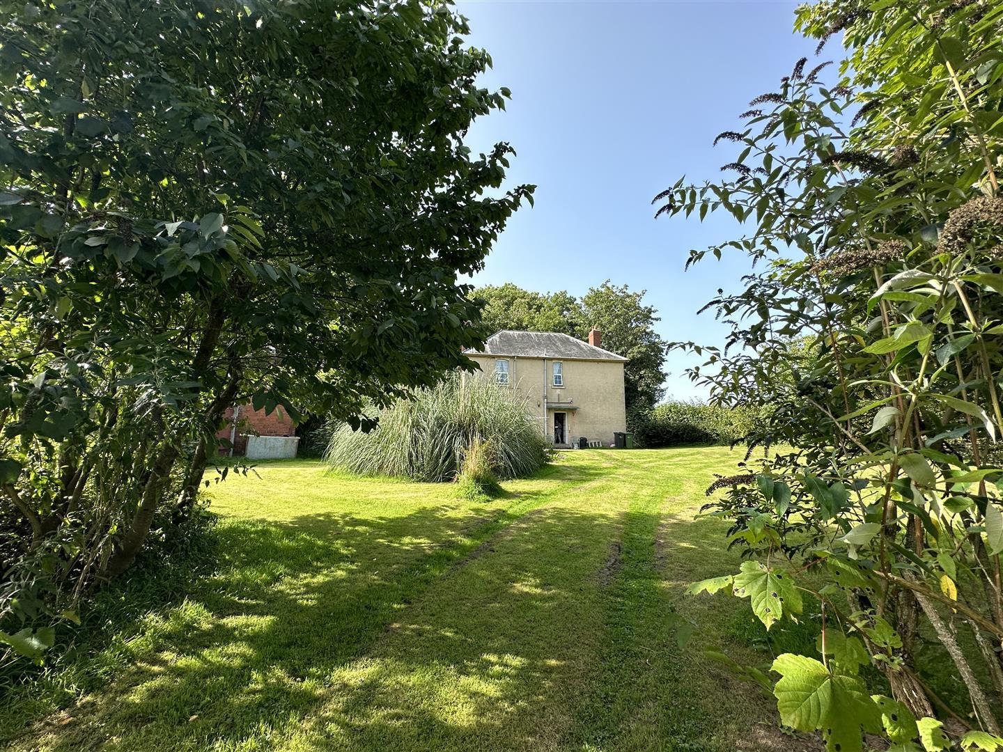Lyonshall, Kington