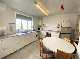 Estate Agents in Lettings : Chiltern Hills : 4 Bedroom Semi-Detached House : Suffield Road, : £126 pw : Click here for more details on this property