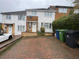 Estate Agents in Lettings : Chiltern Hills : 3 Bedroom Terraced House : Kingston Road, Hp13 : £400,000 : Click here for more details on this property