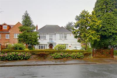 Westminster Crescent, Cyncoed, Cardiff