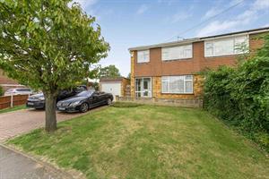 Estate Agents in Colnbrook : S John Homes : 3 Bedroom Semi-Detached House : Colnbrook : £510,000 : Click here for more details on this property
