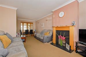 Estate Agents in Colnbrook : S John Homes : 4 Bedroom Semi-Detached House : Colnbrook, : £500,000 : Click here for more details on this property