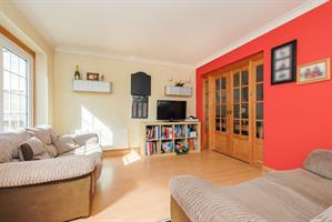 Estate Agents in Colnbrook : S John Homes : 4 Bedroom Semi-Detached House : Colnbrook, : £500,000 : Click here for more details on this property