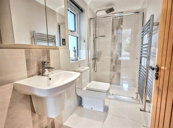 Ensuite Shower Room